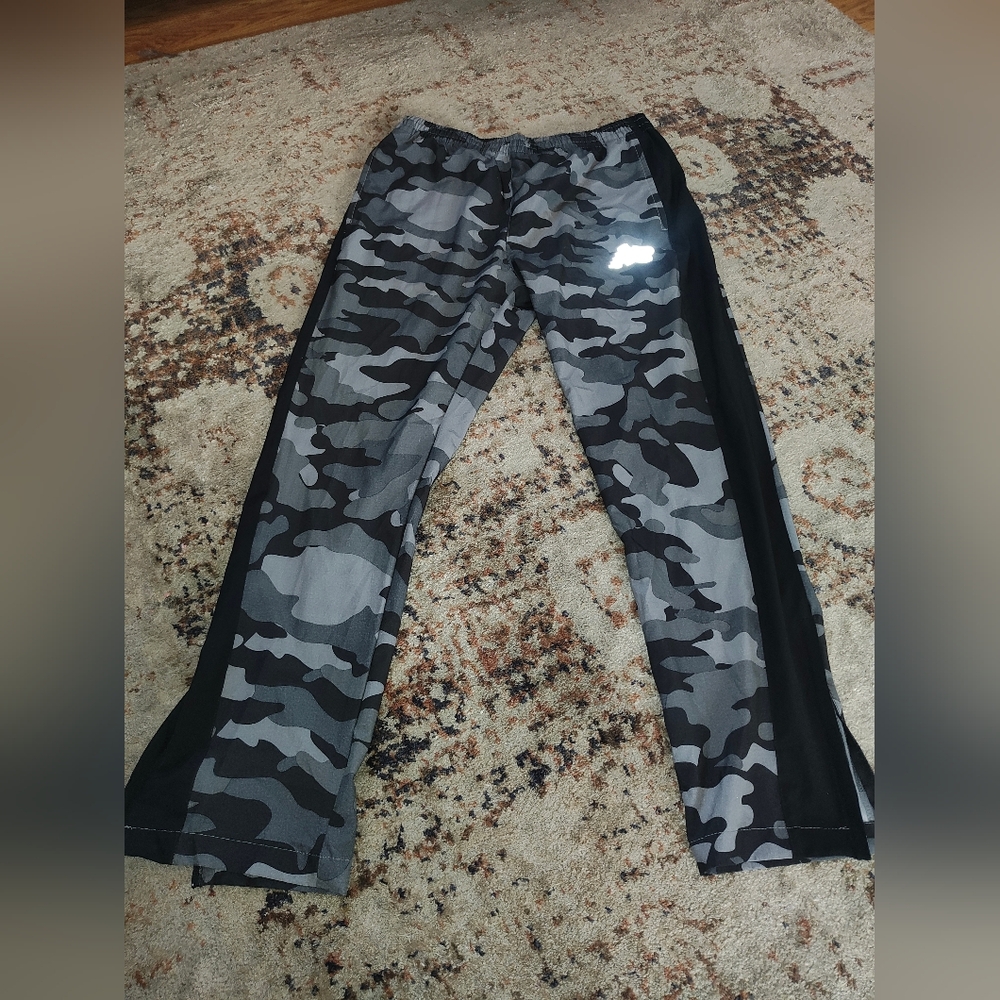 New Balance Blk/Grey Camouflage Jogger Pants New